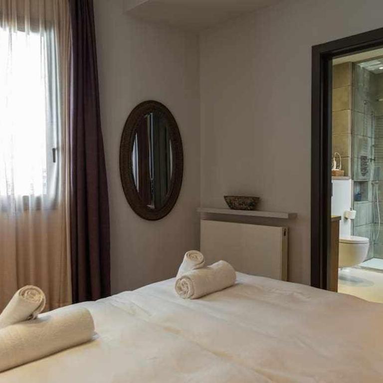 Inspired by EnjoyApartments - Two-Bedroom Apartment with Balcony - 7