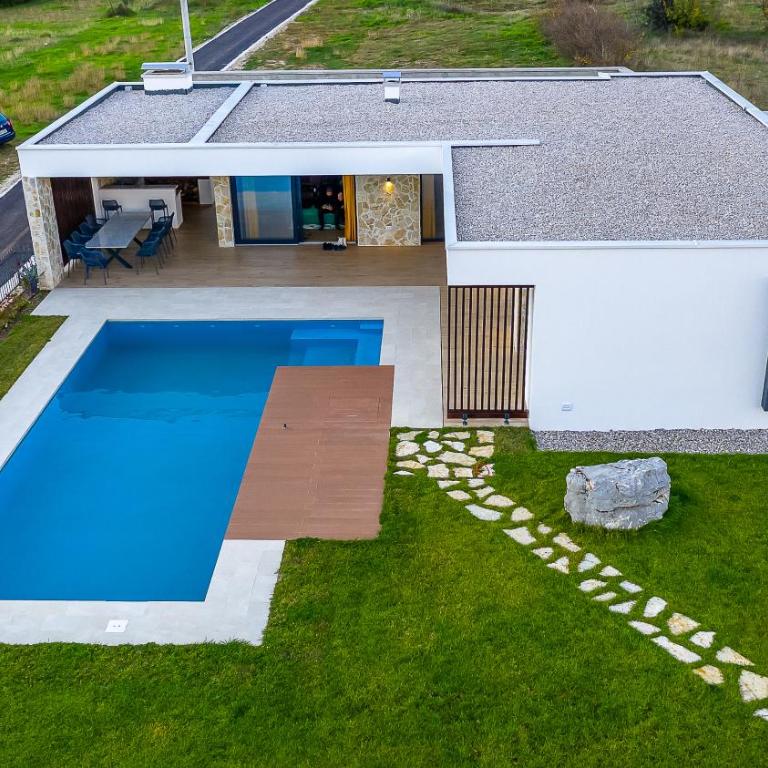 Villa Nera - Etwa - Three-Bedroom Villa - 15