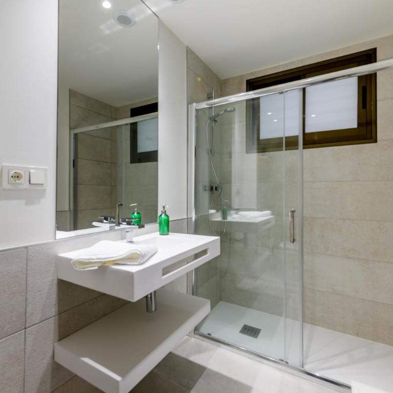 WintowinRentals Plaza del Teatro Malaga Historic Center & free parking - Apartamento de 3 dormitorios - 34
