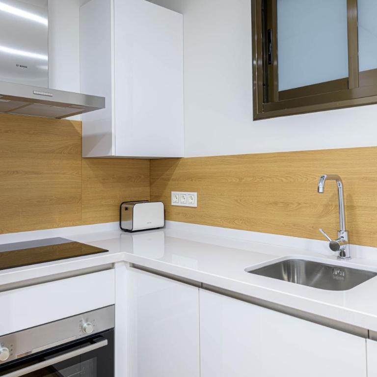 WintowinRentals Plaza del Teatro Malaga Historic Center & free parking - Apartamento de 3 dormitorios - 18