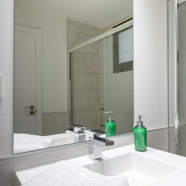 WintowinRentals Plaza del Teatro Malaga Historic Center & free parking - Apartamento de 3 dormitorios - 37