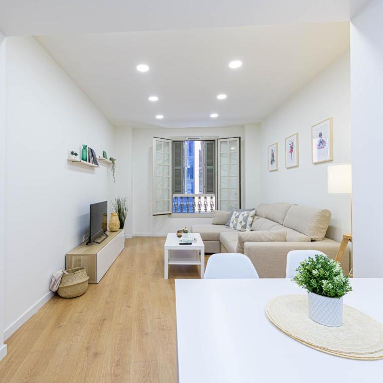 WintowinRentals Plaza del Teatro Malaga Historic Center & free parking - Apartamento de 3 dormitorios - 6
