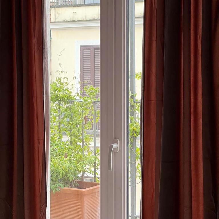 Hotel King - Camera Matrimoniale Superior con Balcone - 17