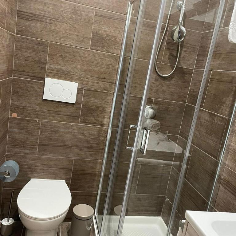 U259 B&b - Camera Matrimoniale con Bagno Privato - 5