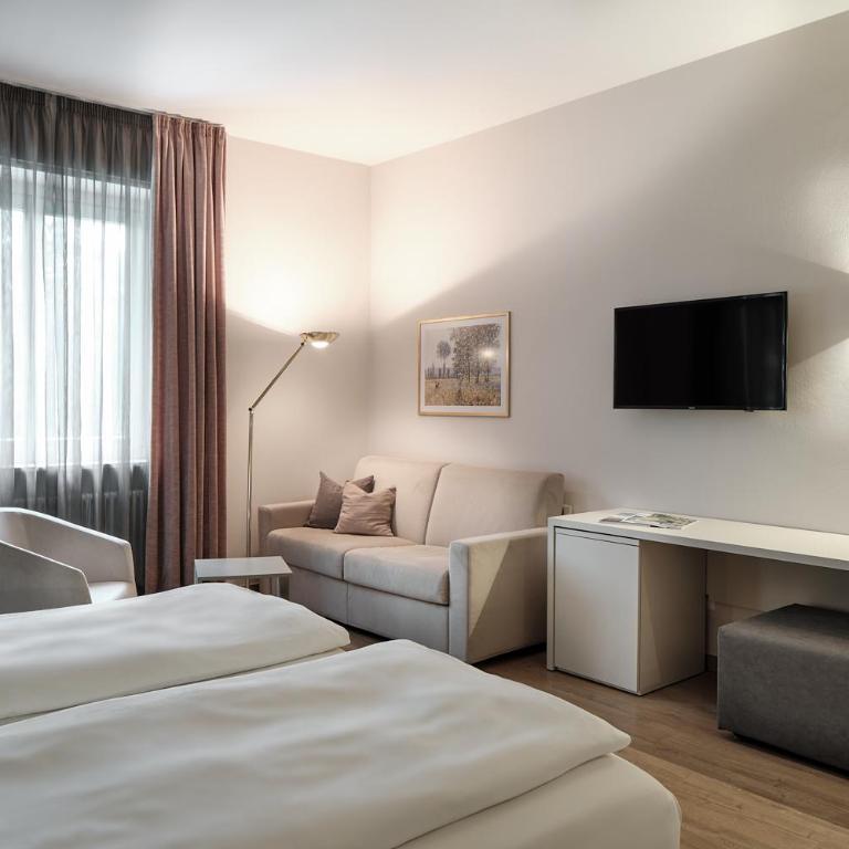 Windsor Merano Hotel & Suites - Junior Suite con Vista Piscina - 3