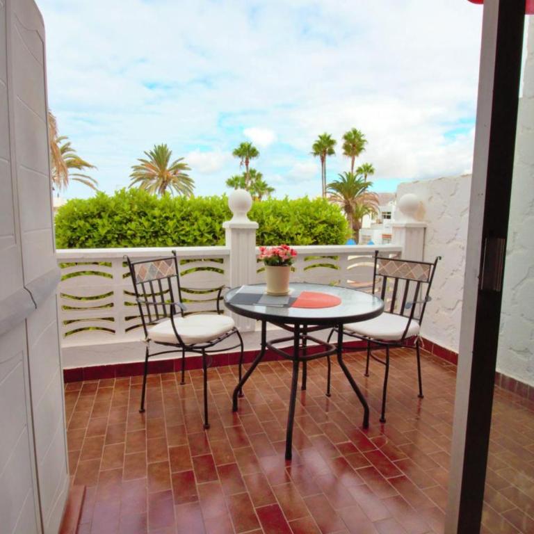 Studio with a canarian atmosphere in the south - Estudio con vistas a la piscina - 16