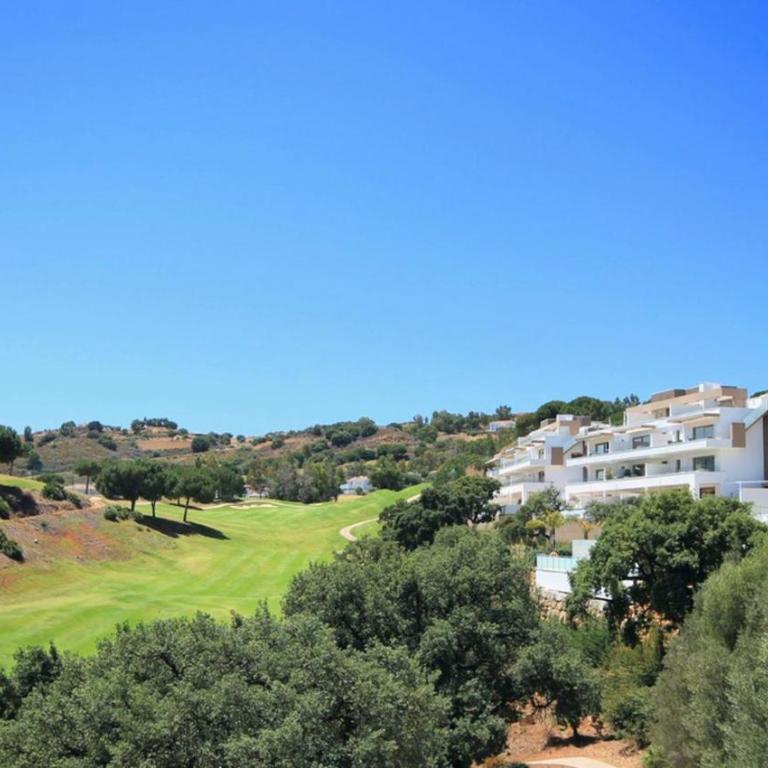 Stylish 3-Bed Apt on La Cala Golf 15th Hole View - Apartamento - 5