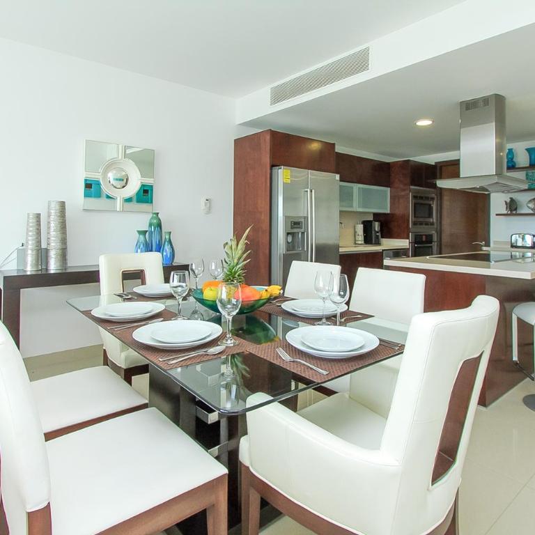 Luxury Condos at Mareazul Beachfront Complex with Resort-Style Amenities - Apartamento con vistas al mar - 4