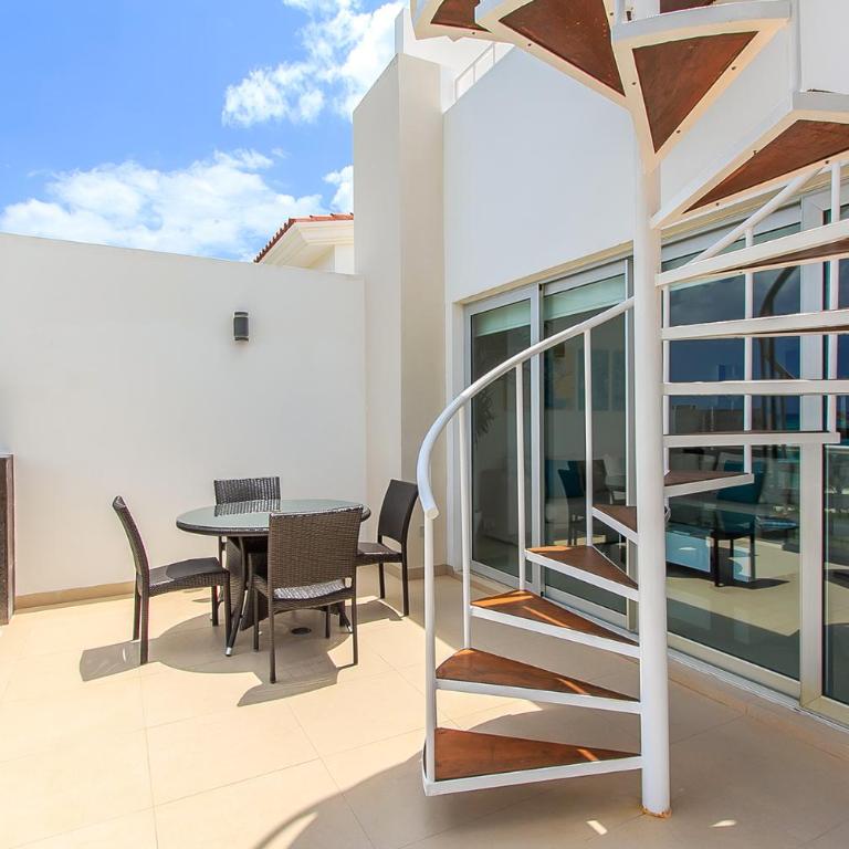 Luxury Condos at Mareazul Beachfront Complex with Resort-Style Amenities - Apartamento con vistas al mar - 31