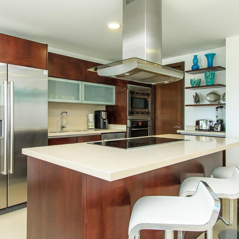 Luxury Condos at Mareazul Beachfront Complex with Resort-Style Amenities - Apartamento con vistas al mar - 9