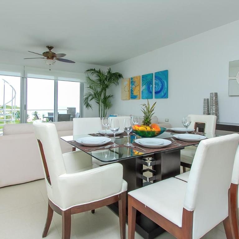 Luxury Condos at Mareazul Beachfront Complex with Resort-Style Amenities - Apartamento con vistas al mar - 14