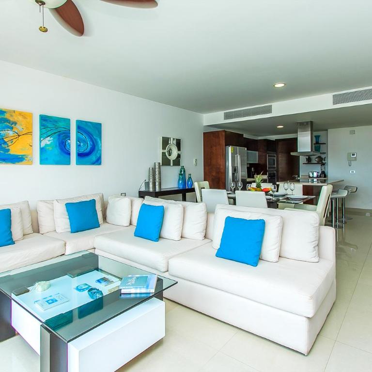 Luxury Condos at Mareazul Beachfront Complex with Resort-Style Amenities - Apartamento con vistas al mar - 21