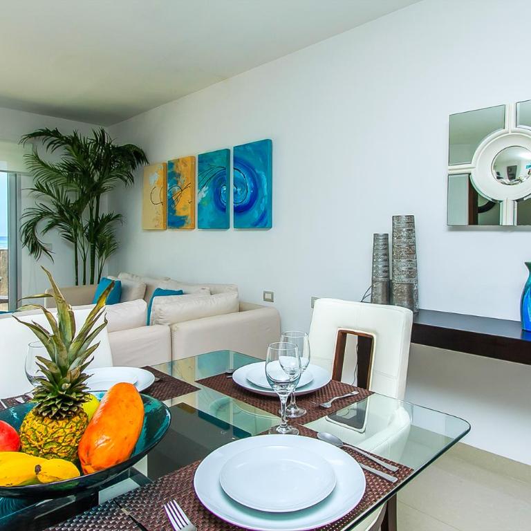 Luxury Condos at Mareazul Beachfront Complex with Resort-Style Amenities - Apartamento con vistas al mar - 16