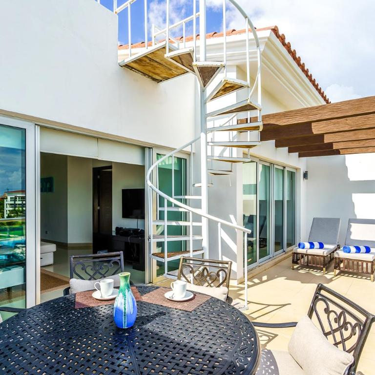 Luxury Condos at Mareazul Beachfront Complex with Resort-Style Amenities - Apartamento con vistas al mar - 27