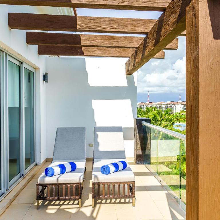 Luxury Condos at Mareazul Beachfront Complex with Resort-Style Amenities - Apartamento con vistas al mar - 26