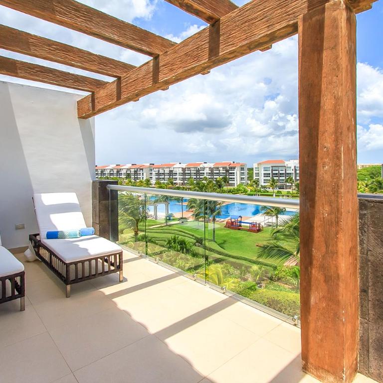 Luxury Condos at Mareazul Beachfront Complex with Resort-Style Amenities - Apartamento con vistas al mar - 24