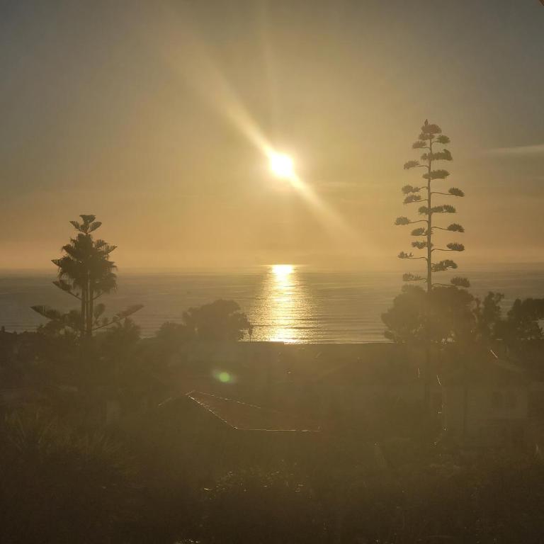 luxury apartments sea views with pool - Apartamento - 26
