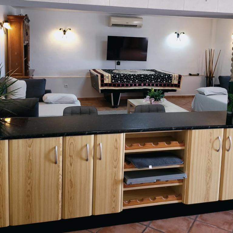 luxury apartments sea views with pool - Apartamento - 7