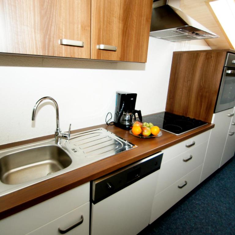 Ferienhaus Fleisch - Apartment mit 4 Schlafzimmern und Bergblick - 1