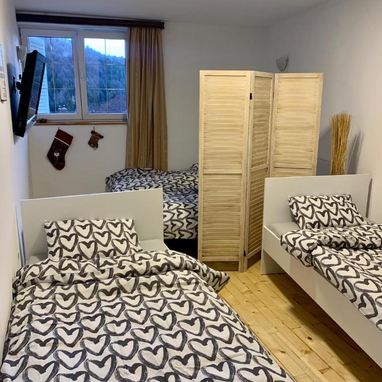Ski-in & Ski-out, Apartman Filip - 30m from GONDOLA Brzeće - One-Bedroom Apartment - 3