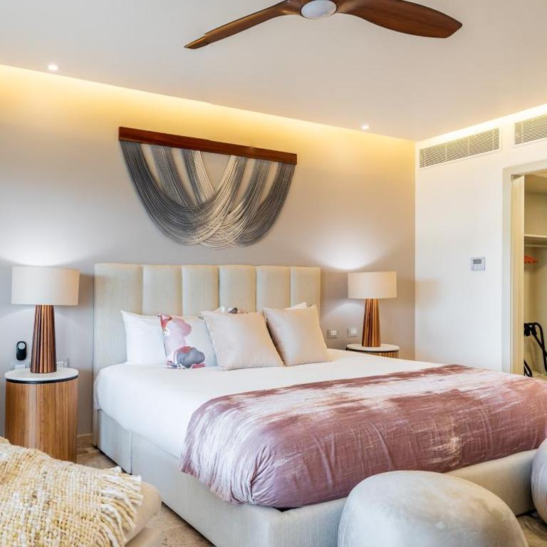 Casa Mia 3 bedroom At Mareazul apts - Four-Bedroom Apartment - 3