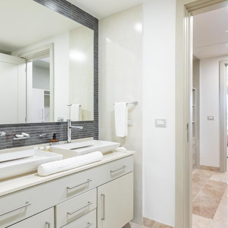 Casa Mia 3 bedroom At Mareazul apts - Four-Bedroom Apartment - 9