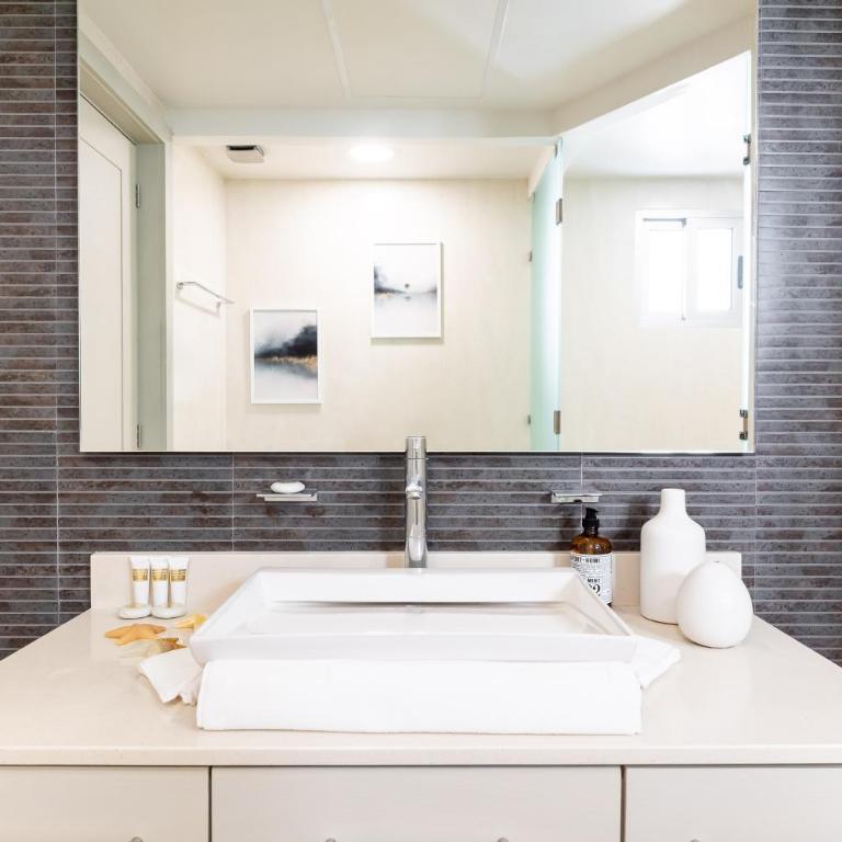 Casa Mia 3 bedroom At Mareazul apts - Four-Bedroom Apartment - 16