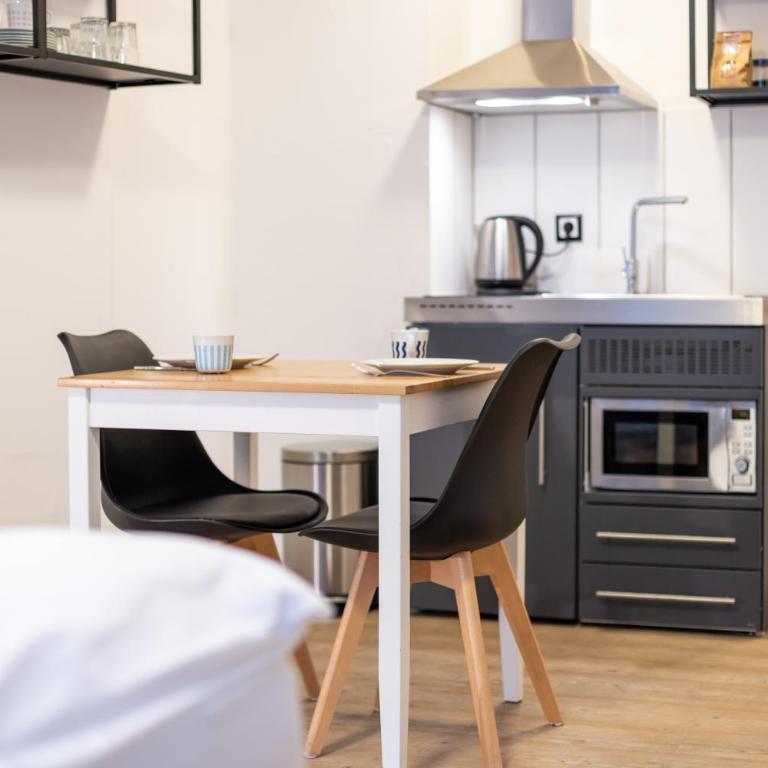 Modernes Apartment in der Innenstadt - Studio 2 with double bed - 25