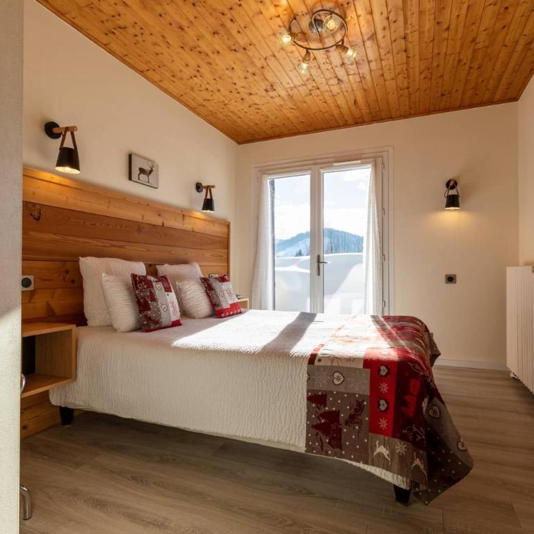 Logis Le Vernay - Chambre Double Supérieure avec Terrasse - 6