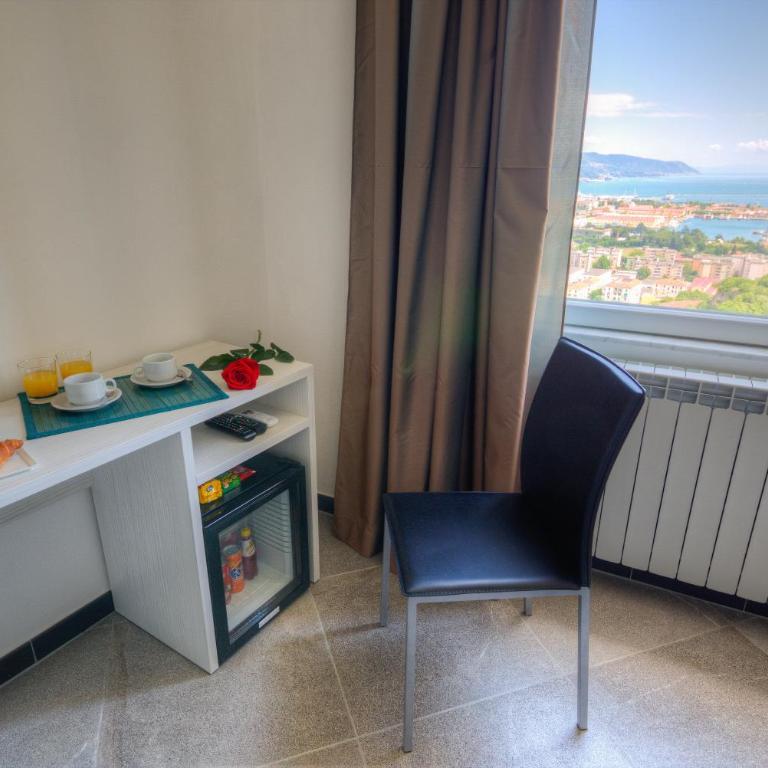 88 Miglia - Camera Matrimoniale con Vista Mare - 10