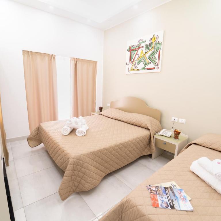 Royal H Umberto I, Napoli Centro, by ClaPa Group - Camera Matrimoniale Deluxe - 6
