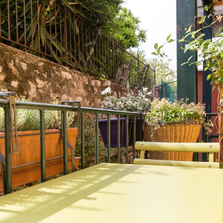 Appartements Vieux Nice / Marché aux fleurs - Appartement 1 Chambre avec Balcon - Ruelle Du Malonat - 2