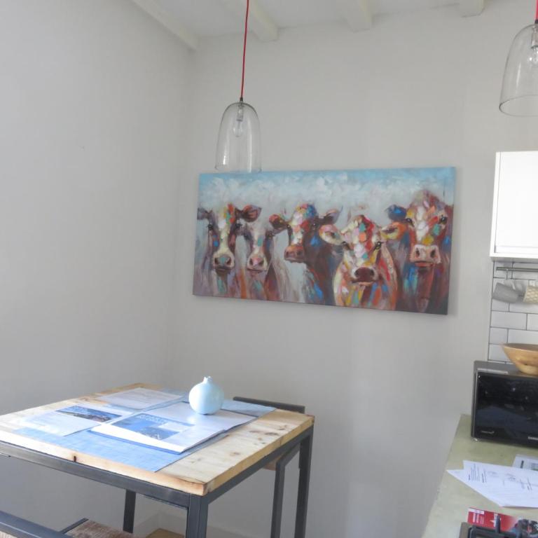Marie Paradis Studio Apt 15 - One-Bedroom Apartment - 3
