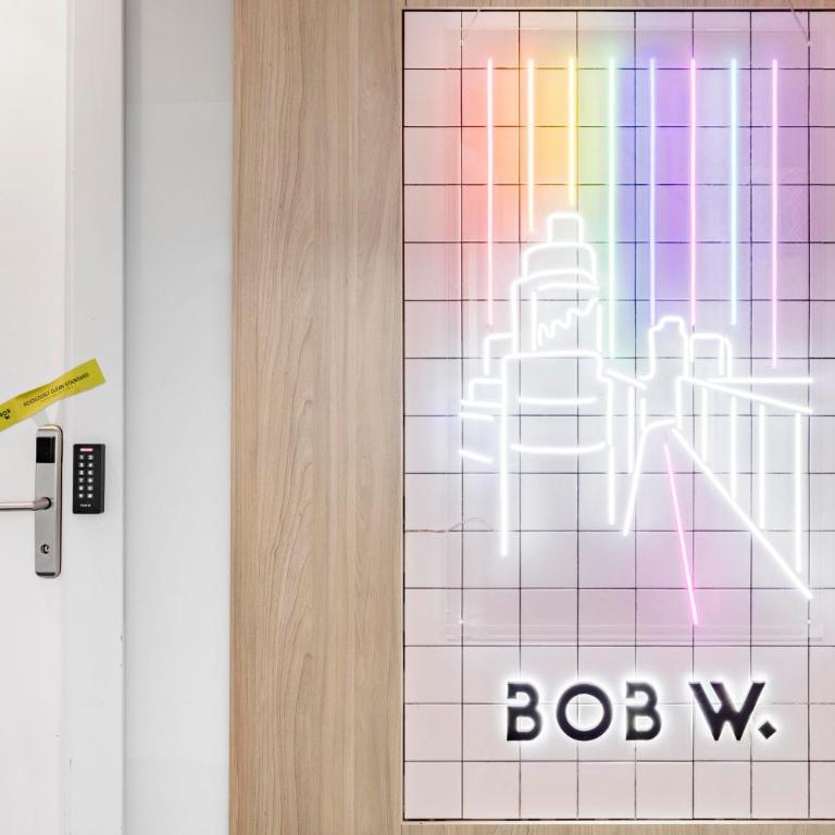 Bob W Madrid Chueca - Original Studio - Kitchenette - City View - 7