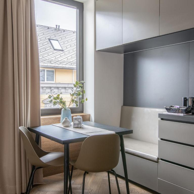 Limehome Linz Schillerstraße - Suite M mit 1 Schlafzimmer - 5