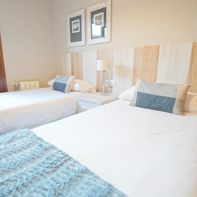 Piso Grande y Luminoso en el Casco Viejo de Bilbao - Three-Bedroom Apartment - 12