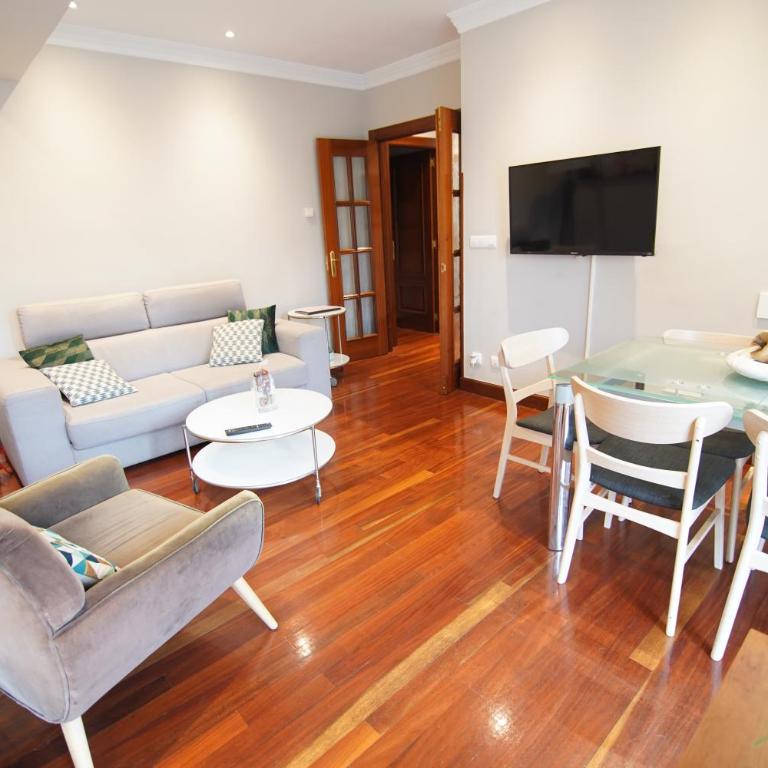 Piso Grande y Luminoso en el Casco Viejo de Bilbao - Three-Bedroom Apartment - 5