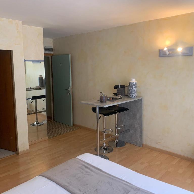 Appart'Hôtel Residence Dizerens - Studio Standard - 8