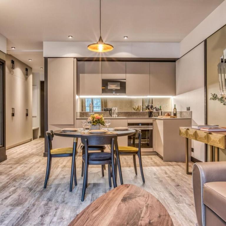 Majestic Broadway - 4 star apartment with spectacular views - Appartement 2 Chambres - 4