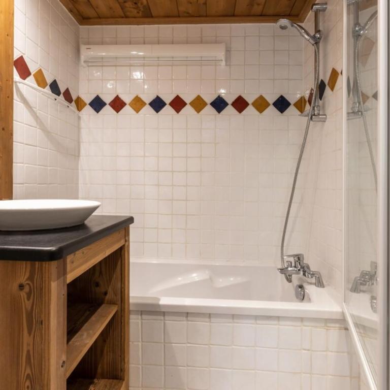Villa Vallet- Newly renovated 2 bedroom nestled just off the main street - Apartamento de 2 dormitorios - 7