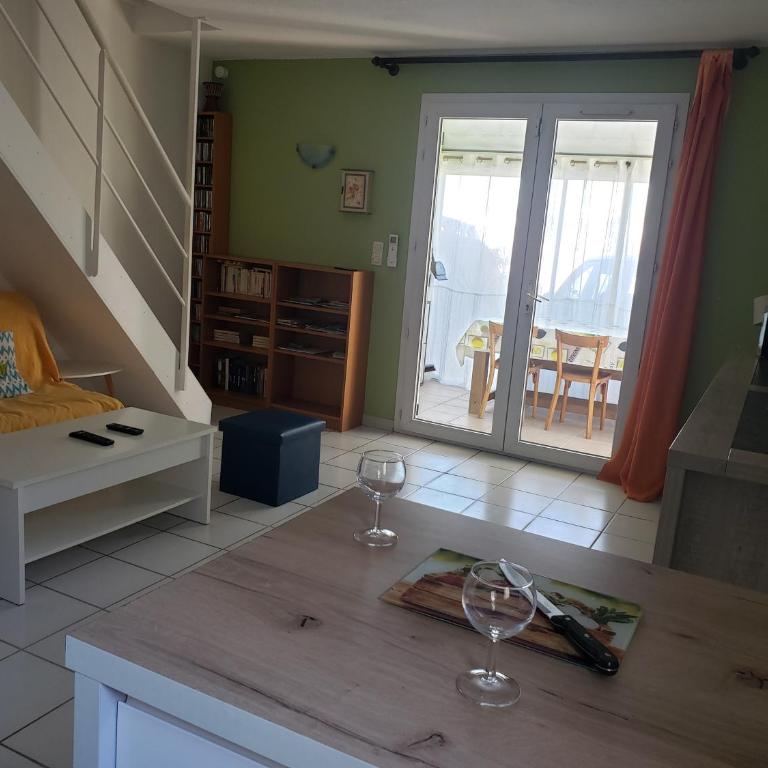 Rêve Bleu, Maison T3 Frontignan Plage avec Jardin, Mer à 250m, Clim & Parking - Villa 2 Chambres - 9