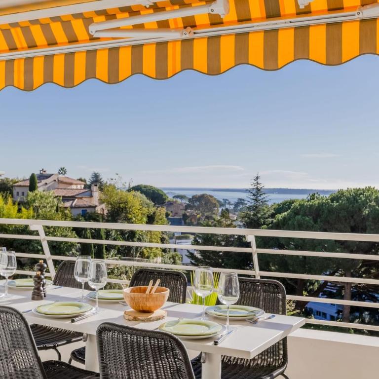 4-Room Apartment of 96m with a Stunning View - Appartement - 6