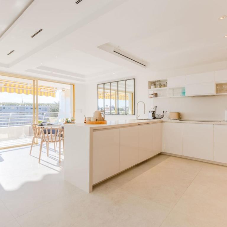 4-Room Apartment of 96m with a Stunning View - Appartement - 18