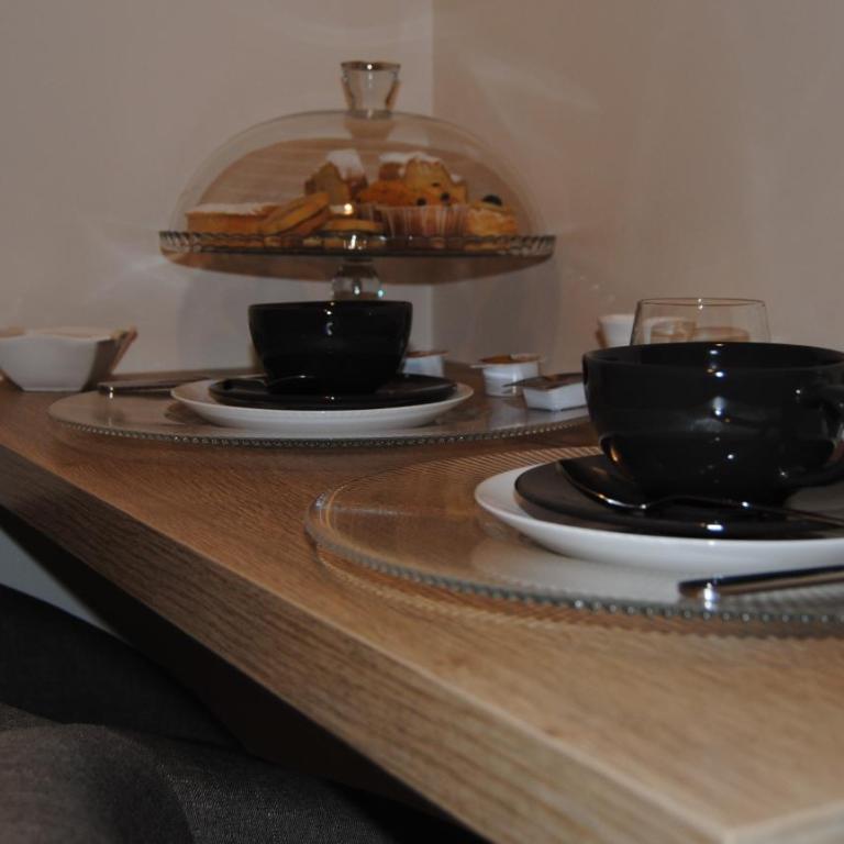 Lux Suite - Suite with Hot Tub - 30