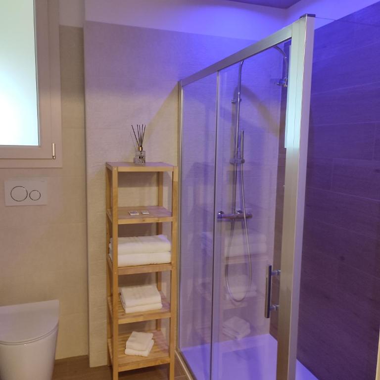 Lux Suite - Suite with Hot Tub - 34