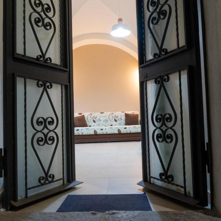 AD UN PASSO DAL CENTRO - Appartamento con 1 Camera da Letto - 14