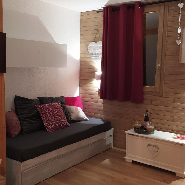 PARADISKI-BELLE PLAGNE, Altitude 2050m, APPART skis aux pieds 4 personnes - One-Bedroom Apartment - 1
