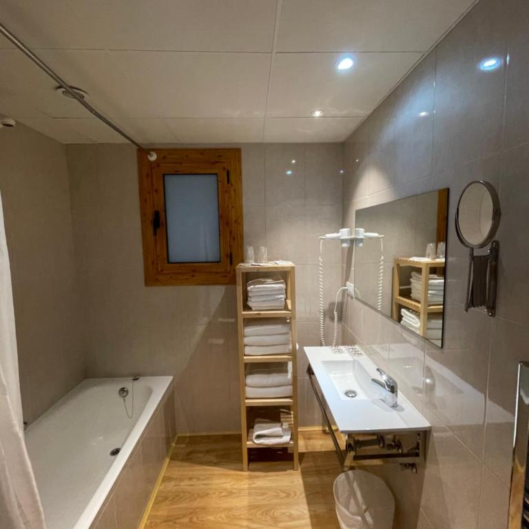 Apartaments Casa Vella Popaire - Apartment (5 - 6 Adults) - 7