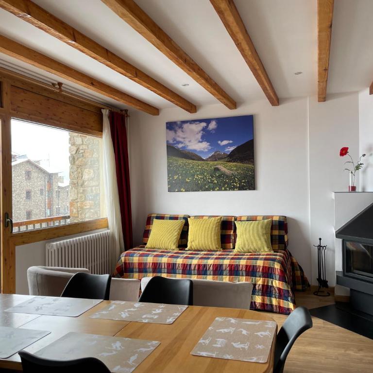Apartaments Casa Vella Popaire - Apartment (5 - 6 Adults) - 1