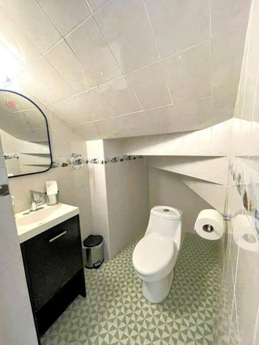 DEPTO FRENTE A ESTADIO GNP ANTES FORO SOL y AUTODROMO F1 A 10 MIN CAMINANDO - Three-Bedroom Apartment - 13